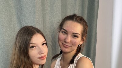 AngelinaAndAmeli's