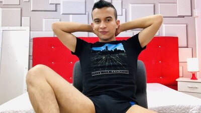 MaxCol's